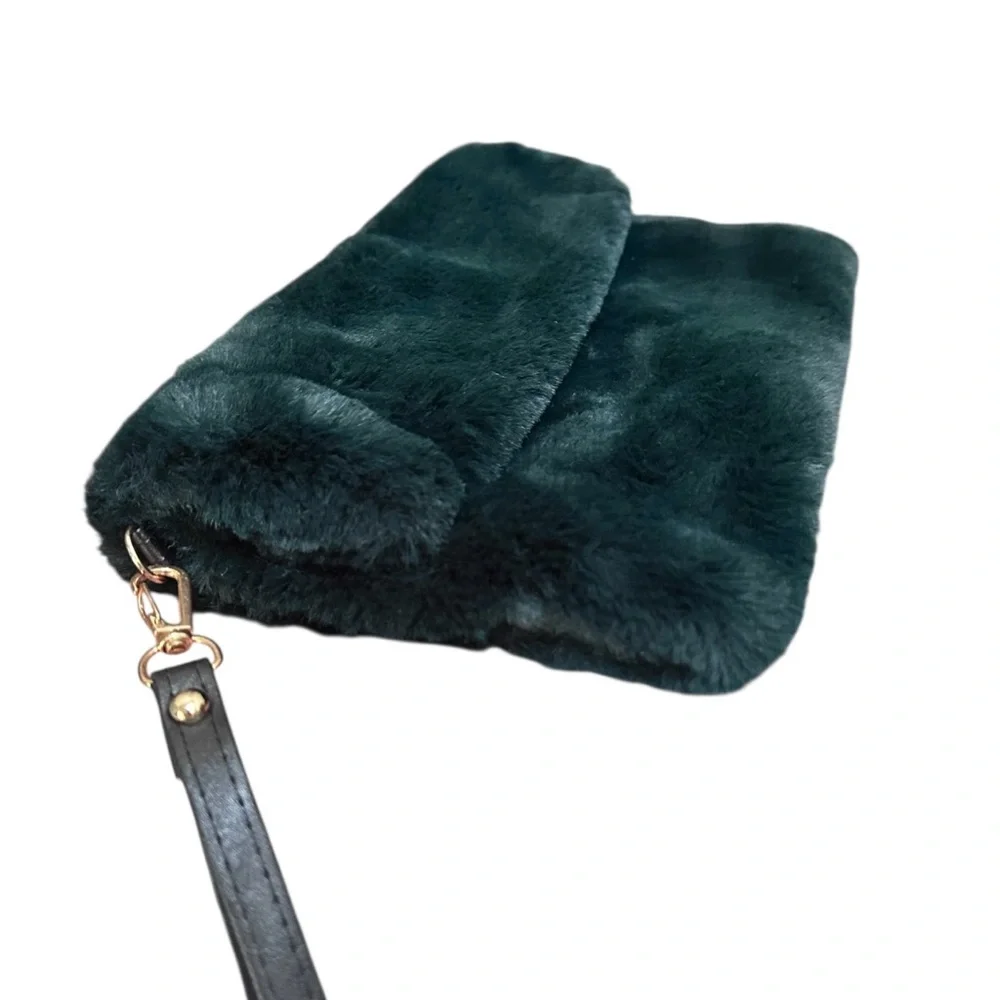 Faux Fur Purse Wristlet Deep Forest Green with Crossbody potential. EUC